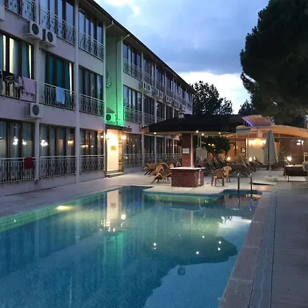 Oskar Thermal Hotel 3*