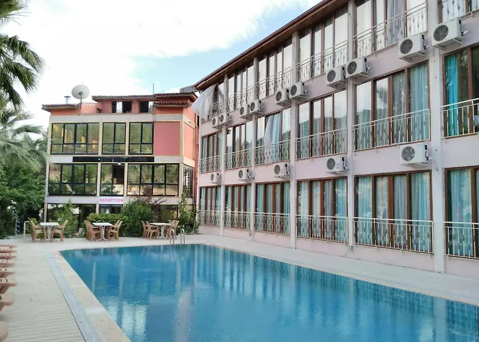 Oskar Hotel 3*