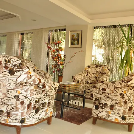 Oskar Hotel 3*