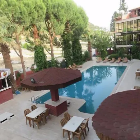 Otel Oskar 3*