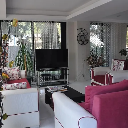 Oskar Hotel 3*