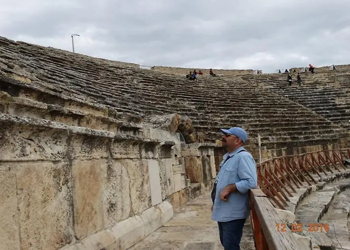 מלון Oskar פמוקלה